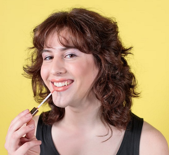 (Lipstik cair dianggap mampu membuat tampilan bibir jadi lebih indah. Foto: Ilustrasi. Dok. Unsplash.com)