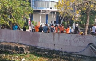 Ojol Temukan Mayat Perempuan di Bawah Jembatan Joyoboyo Surabaya