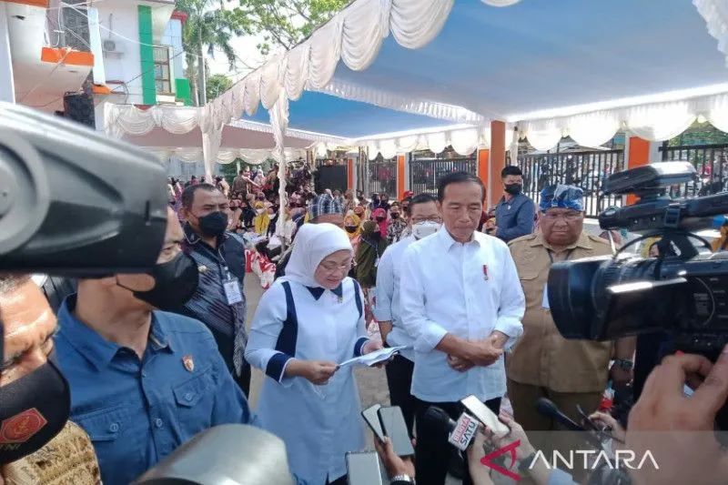 Presiden Jokowi Sebut Penyaluran BLT BBM Sudah Capai 95,9 Persen