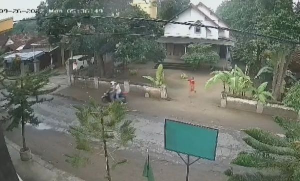 Pura-pura Minta Mangga, Jambret Kalung Beraksi di Tulungagung