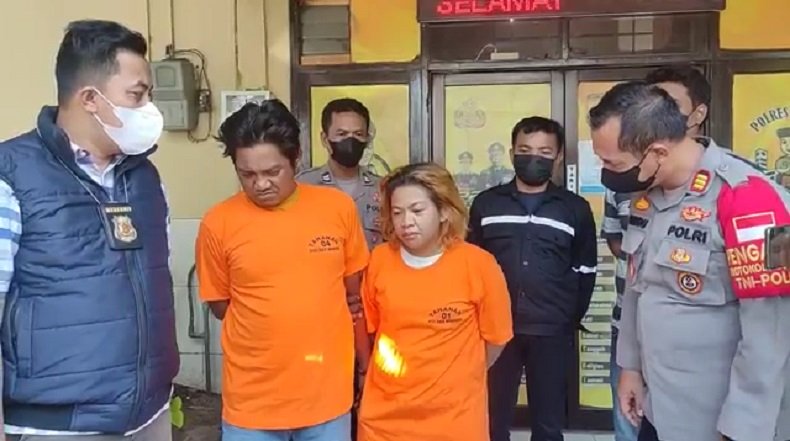 Lailatul dan Rudiyanto ditangkap setelah kepergok mencuri motor (Foto / Metro TV)