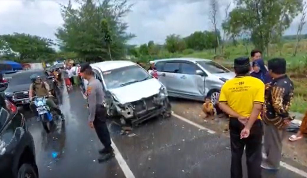 3 Mobil Tabrakan Beruntun di Sumenep