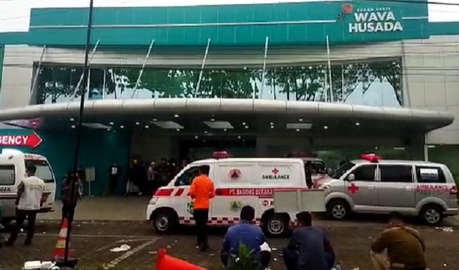 Ratusan Keluarga Korban Ricuh Aremania Berdatangan ke Rumah Sakit