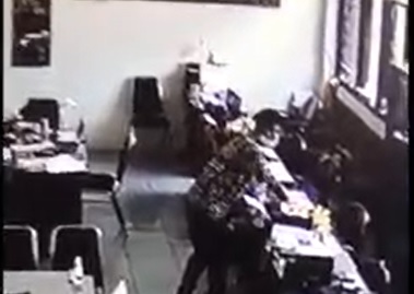 Siang Bolong, Kantor Pemkab Sumenep Dibobol Maling, 4 Laptop Raib!