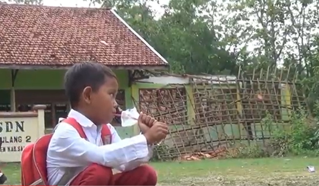 Gedung SDN Madulang 2 Sampang Mendadak Ambruk