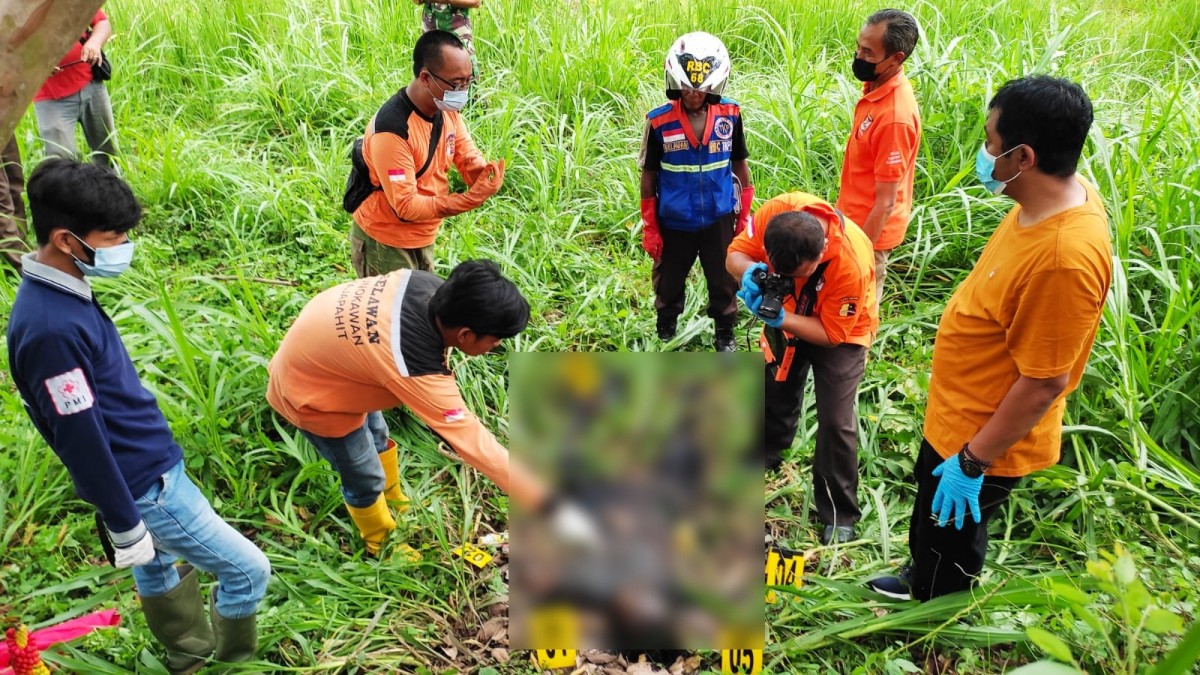 Korban bunuh diri ditemukan di kebun tebu Mojokerto (Foto / Istimewa)