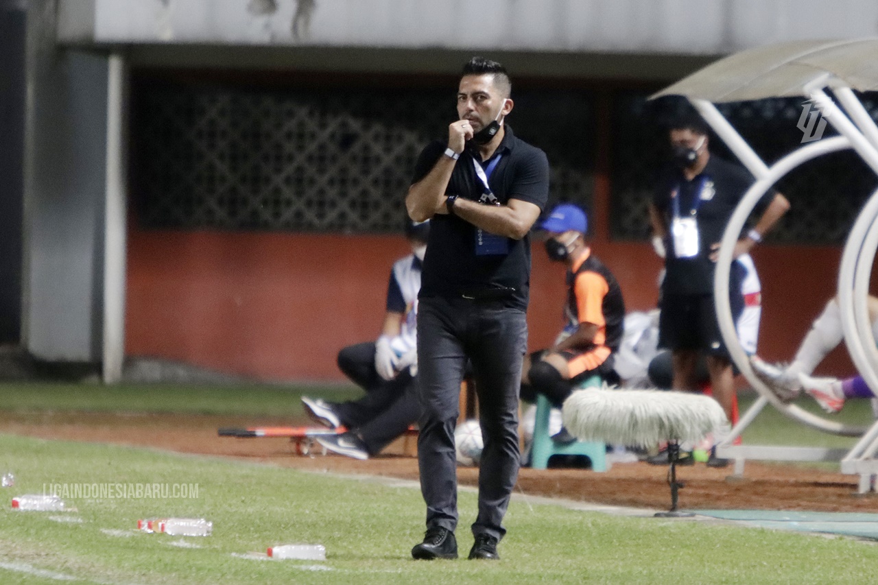 Jelang Latihan Perdana Pasca Tragedi Kanjuruhan, Pelatih Arema Beri Pesan Menyentuh!