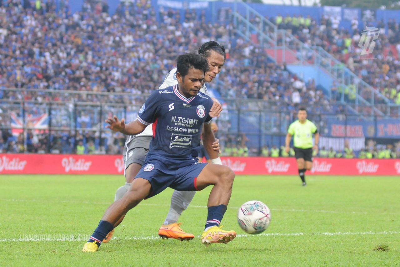 Arema saat laga lawan Persib/lib