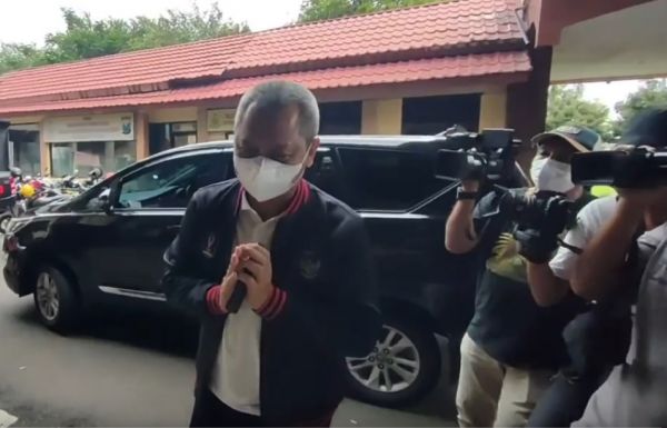 Diperiksa 5,5 Jam, Direktur Operasional PT LIB Bungkam