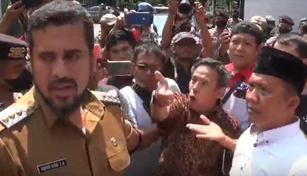 Wali Kota Probolinggo Adu Mulut dengan Pengelola Karaoke