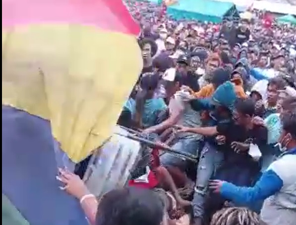 Tawuran! Konser Dangdut di Tuban Dihentikan