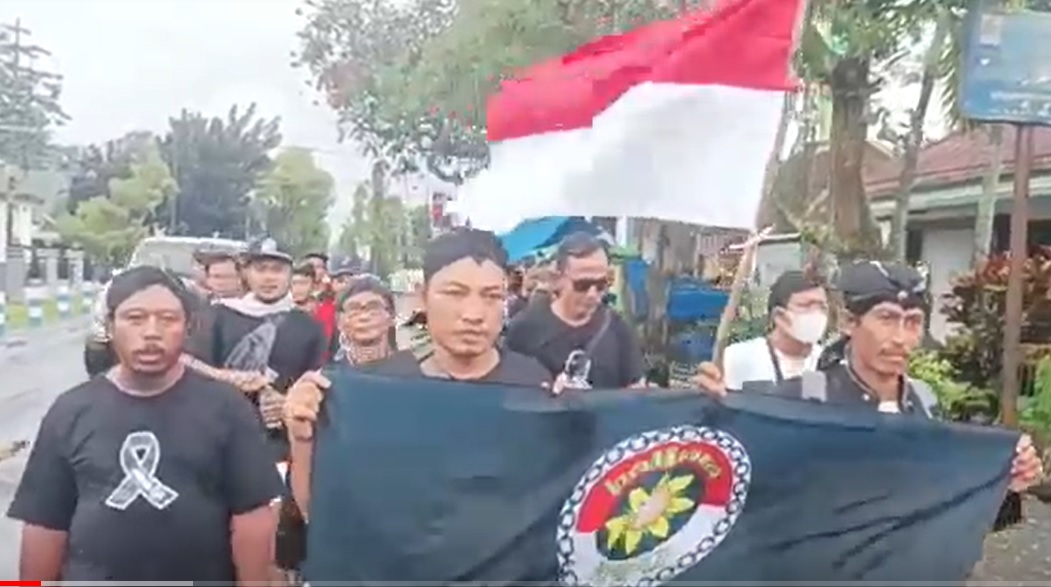 Peserta aksi jalan kaki dari Blitar ke Malang/metrotv