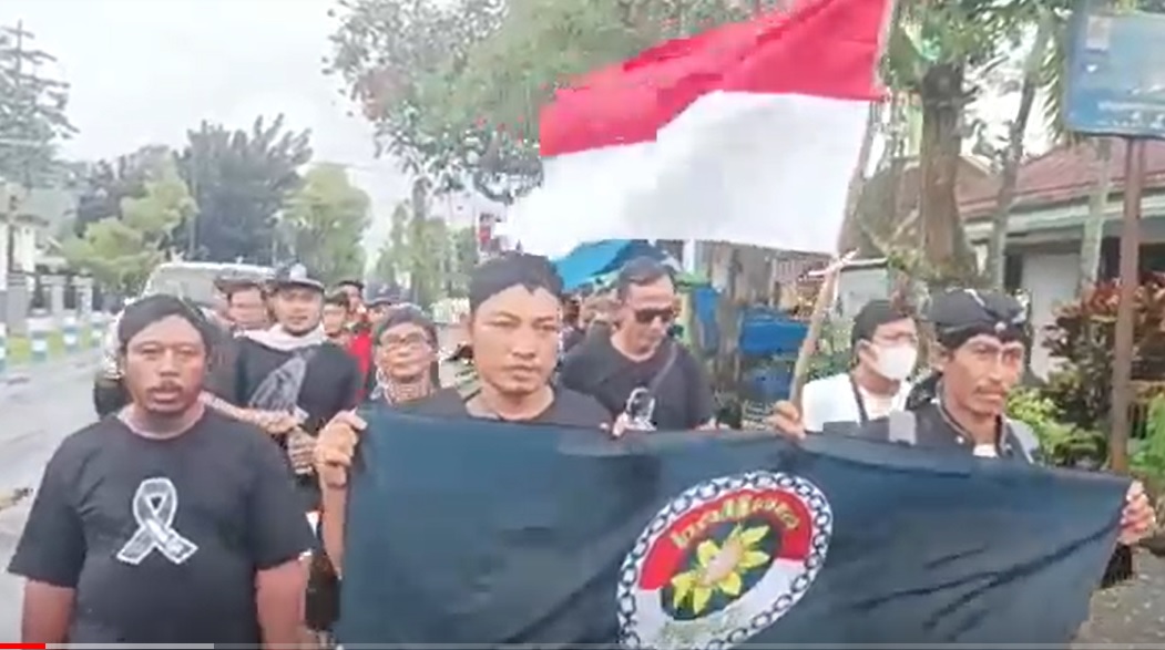 Jalan Kaki Blitar-Malang, Kenang 40 Hari Tragedi Kanjuruhan