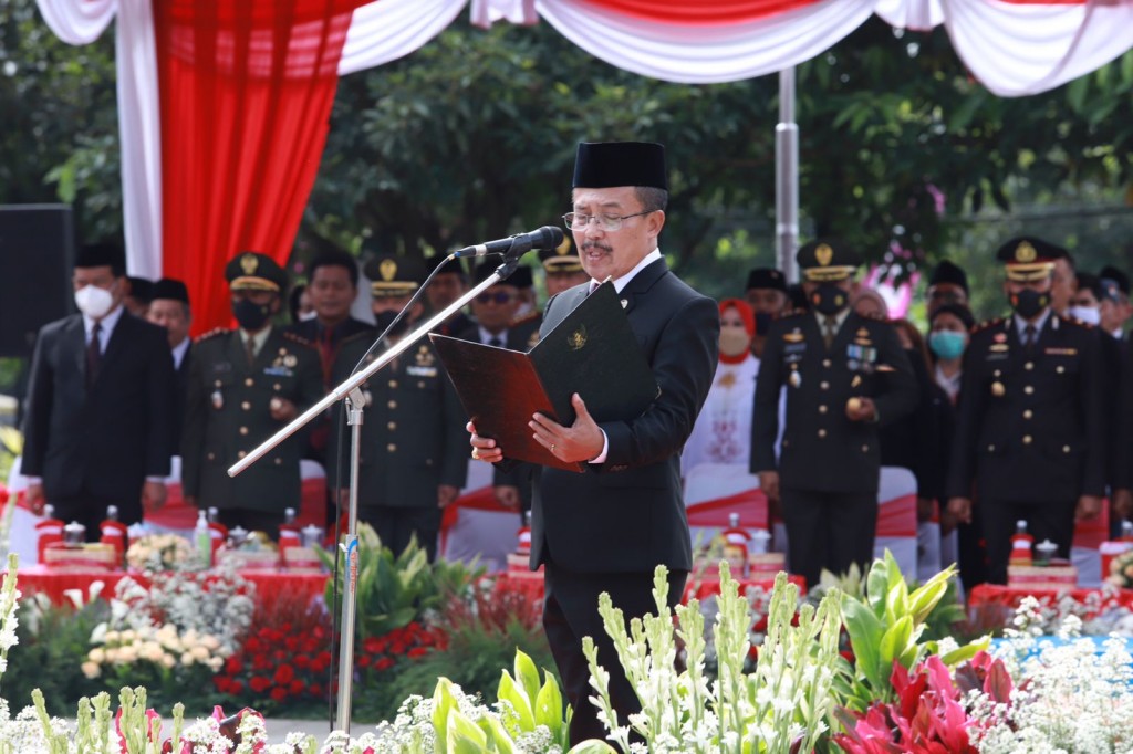 Pemerintah Kota (Pemkot) Batu menggelar upacara peringatan Hari Pahlawan di halaman Balaikota Among Tani, Kota Batu, Jawa Timur, Kamis 10 November 2022/Diskominfo Kota Batu.