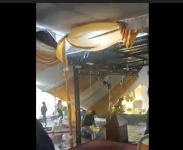 Semburat, Tenda Pernikahan Roboh Diterjang Angin Kencang