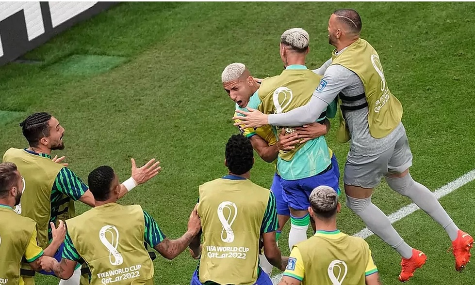 Brasil Libas Serbia, Richarlison Bintangnya!