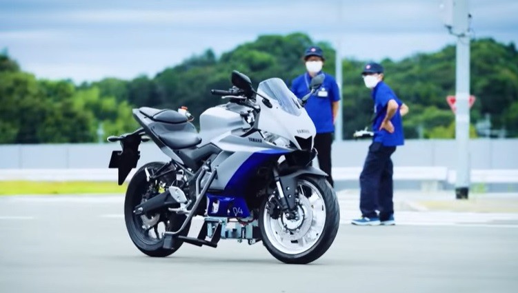 Tekan Angka Kecelakaan, Yamaha Kembangkan Motor Anti Jatuh