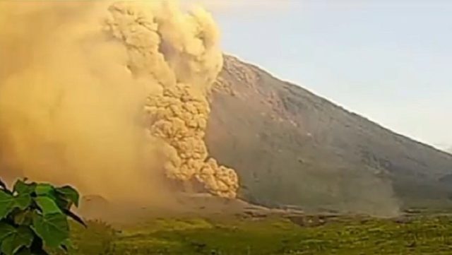 Erupsi Semeru, Pemkab Lumajang Minta Warga Kosongkan Zona Merah