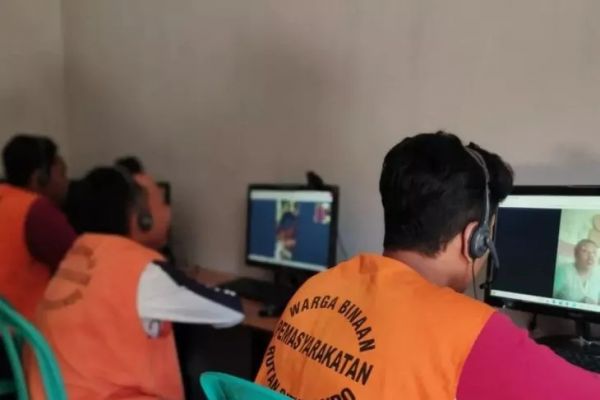  Rutan Kelas IIB Situbondo Sediakan Fasilitas Video Call Bagi Napi