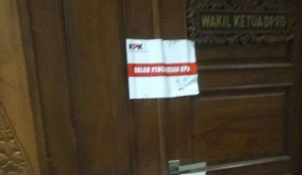 KPK Segel Kantor Wakil Ketua DPRD Jatim, Siapa Terjerat OTT?