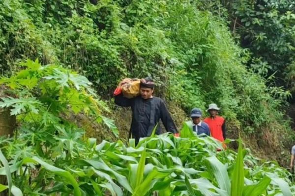 Warga Adat Ponorogo Gelar Ritual Kenduri Sambut Musim Tanam
