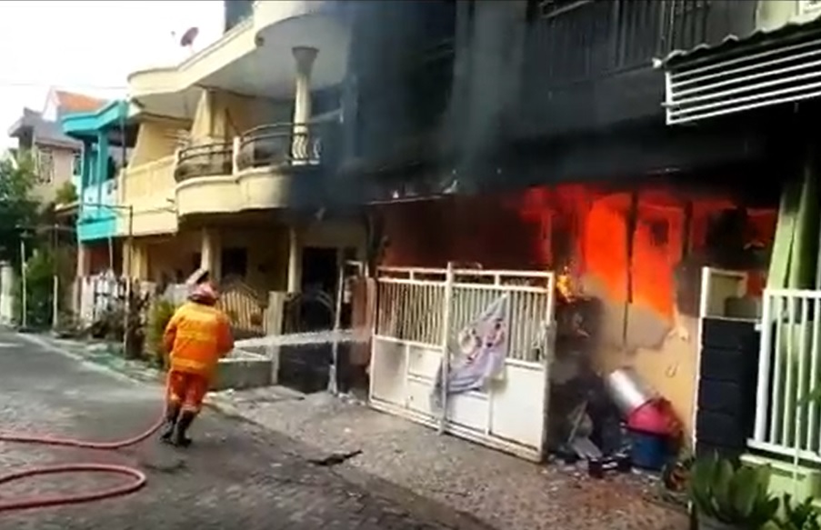 Rumah Usaha Catering di Gresik Terbakar