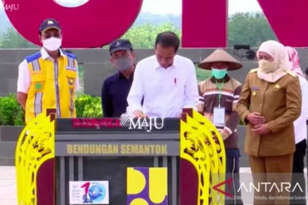 Jokowi Resmikan Bendungan Semantok di Nganjuk Jatim