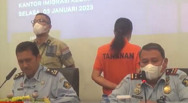 Kirim Pekerja ke Kamboja Jadi Operator Judi, Wanita Kediri Diringkus Imigrasi