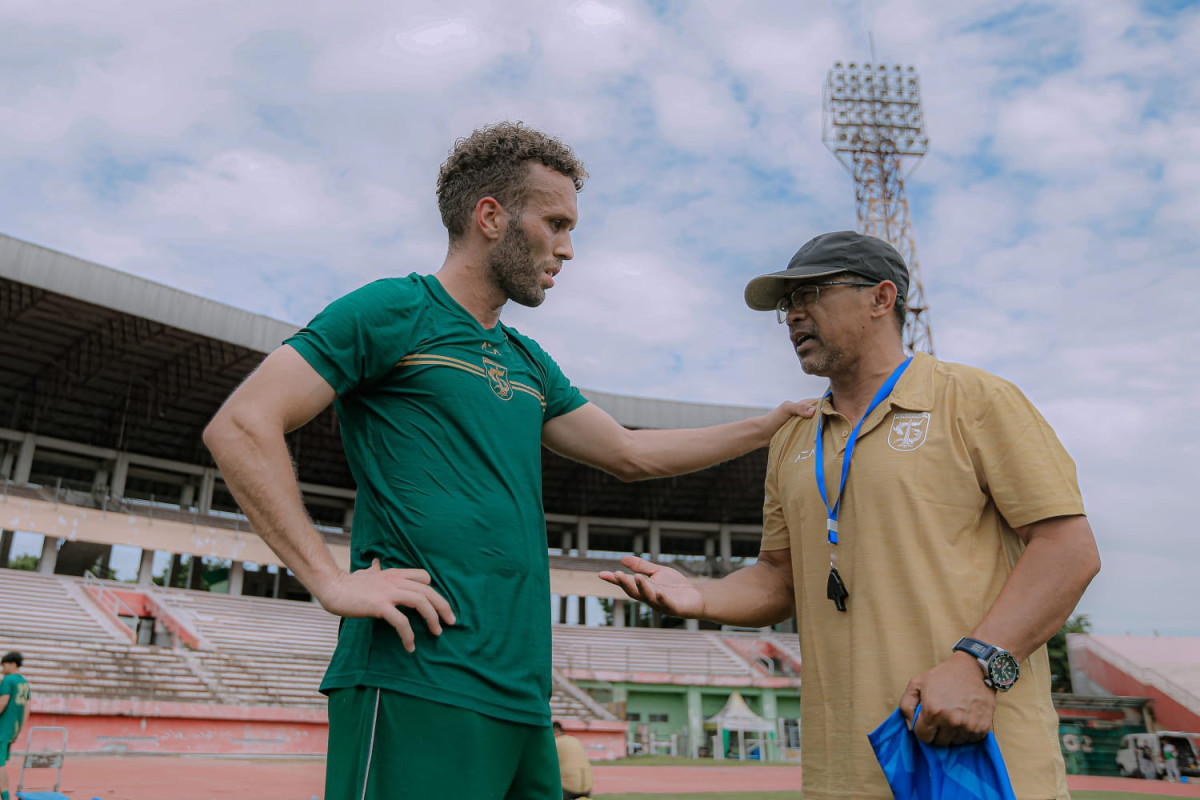 Rekrut Ze Valente, Persebaya Dobrak Tradisi