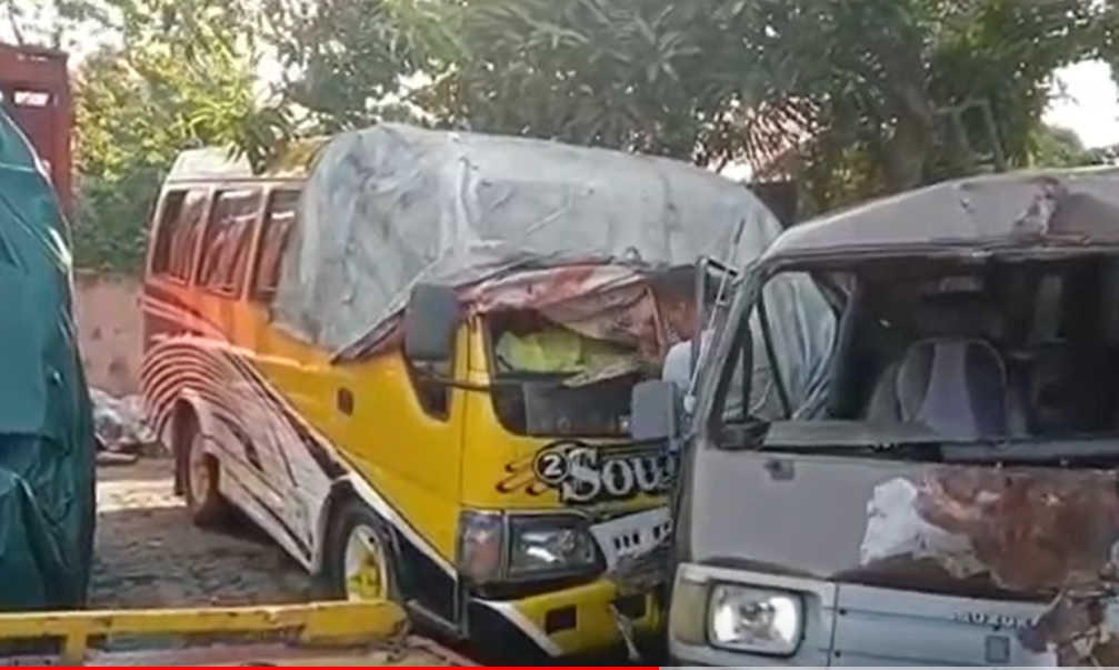 Kondisi kendaraan yang bertabrakan/metrotv
