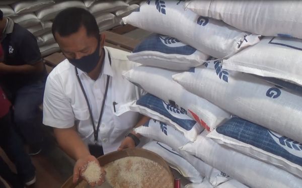 Pemprov Jatim Distribusikan 20 Ton Beras di Operasi Pasar Sidoarjo