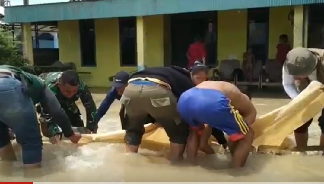 Banjir  di Kecamatan Balongpanggang, Kabupaten Gresik, Jawa Timur/metrotv