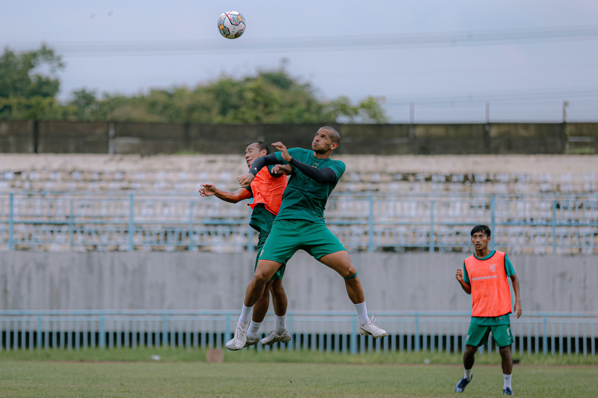 Belum Dapat Izin, Laga Persebaya Vs Arema FC Ditunda