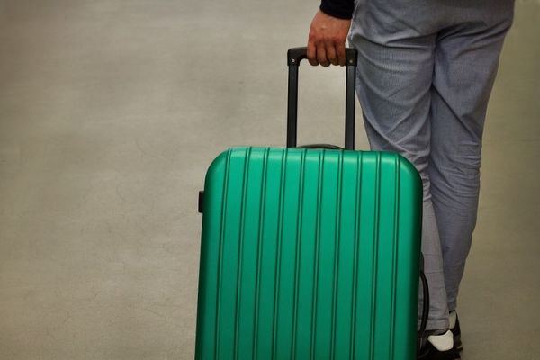 Disnaker Jember Grebek Rumah Penyalur TKI Ilegal