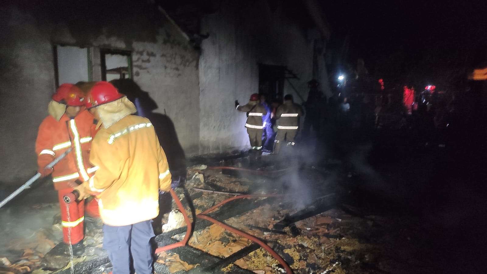 Hangatkan Kambing, 3 Rumah di Lamongan Terbakar