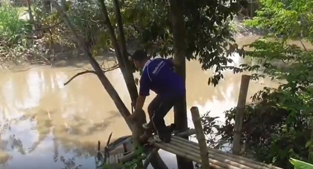 Seribu Lebih Warga Tulangan Belum Punya Jamban, Ini Bahaya BAB di Sungai