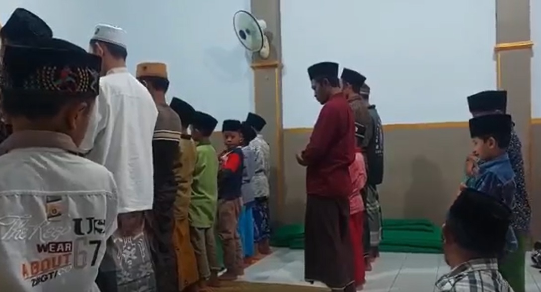 Umat Islam Aboge Probolinggo Awali Puasa Hari Jumat