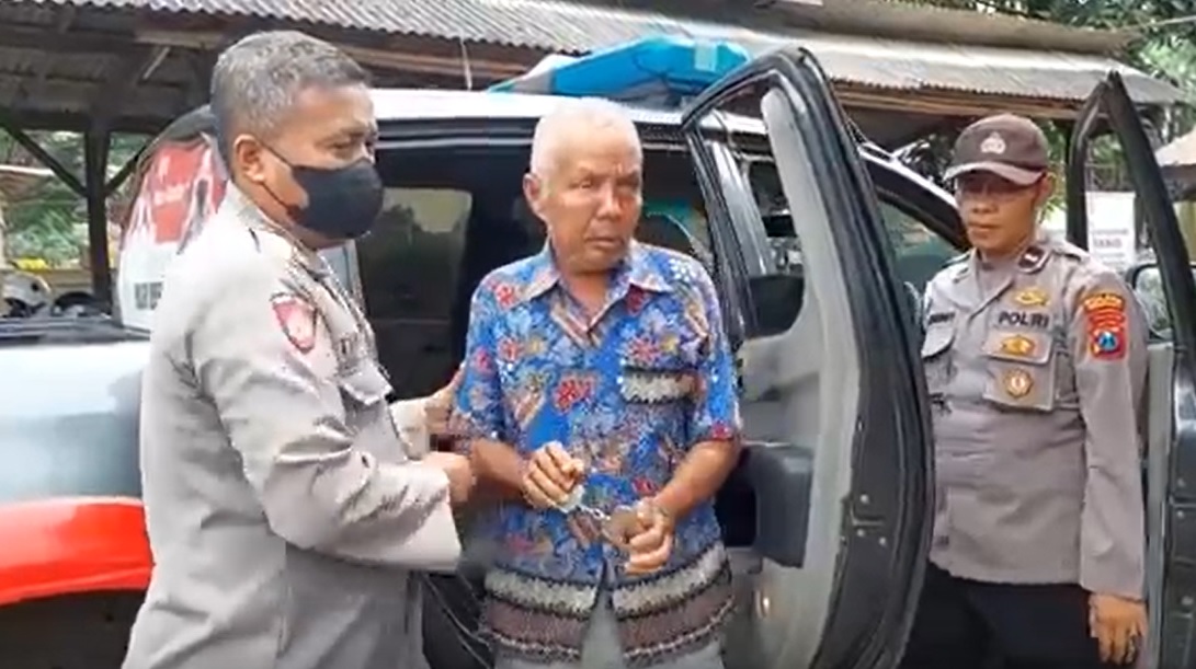 Kakek di Probolinggo Bacok Temannya Gara-gara Jok Motor