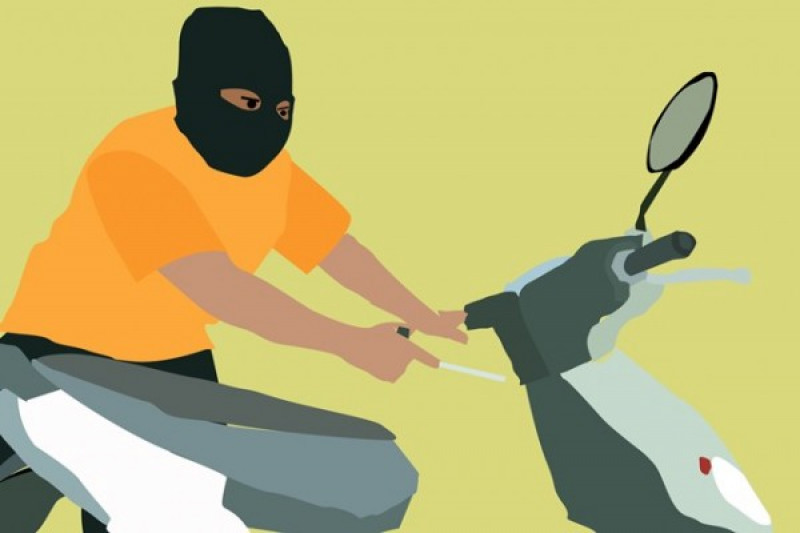 Kepergok Mencuri, Bandit Bertato di Surabaya Dihajar Warga