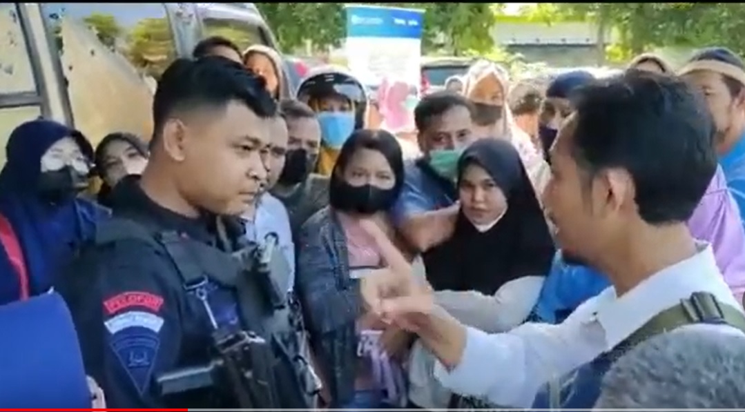 Membludak, Penukaran Uang Baru di Gresik Dibatalkan
