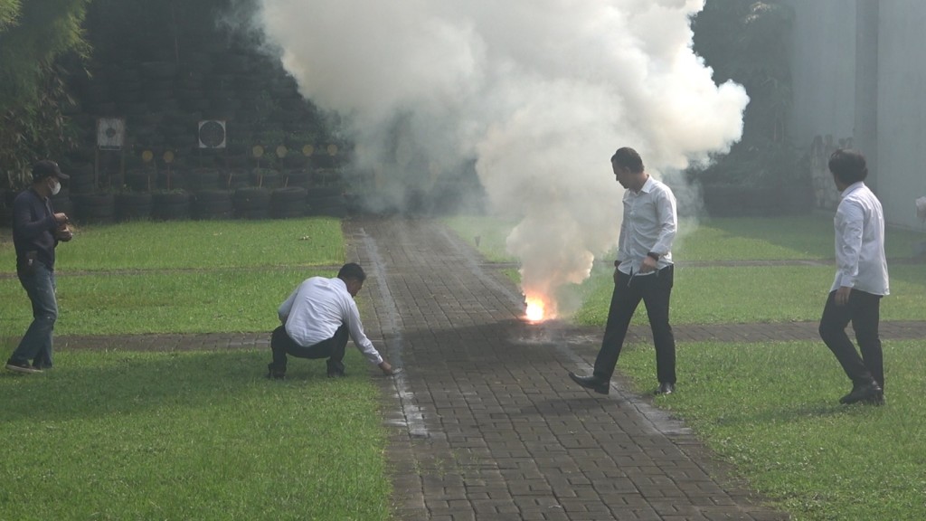 Polres Mojokerto memusnahkan 11,5 kilogram (Kg) bubuk petasan yang disita dari 4 tersangka selama Ramadan/medcom.id