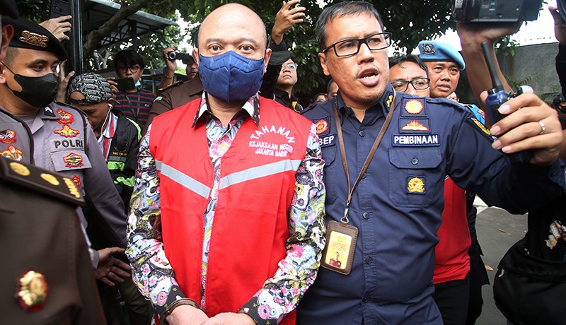 Mantan Kapolda Sumatera Barat Irjen Pol Teddy Minahasa Putra menjalani sidang perdana kasus narkoba  (Foto / Istimewa)