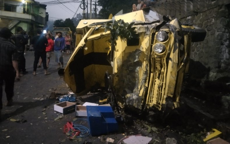 Kondisi truk sapi yang mengalami kecelakaan hingga menewaskan 3 korban (Foto / Istimewa)