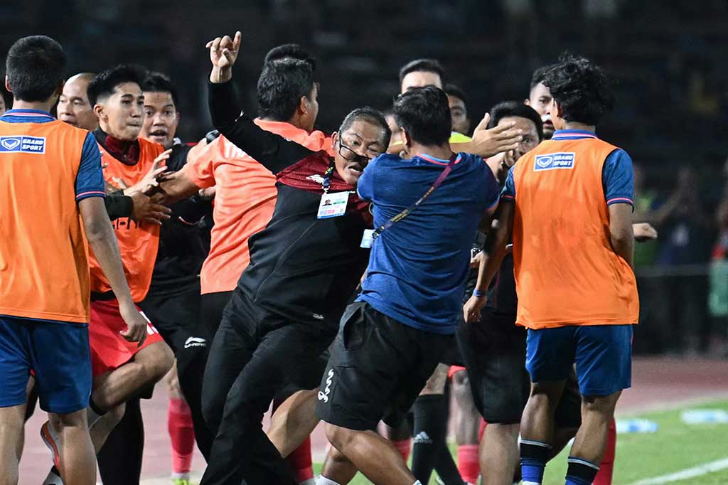  Manajer Timnas U-22 Indonesia Sumardji saat insiden pemukulan/ist