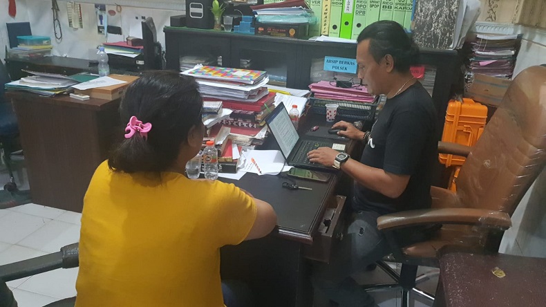 Pura-pura Tanya Alamat, Pasutri Surabaya Embat Kalung Siswi SMP di Sampang