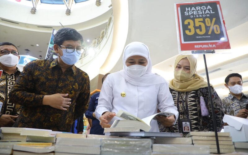 Gubernur Jawa Timur mengajak meningkatkan minat baca di era digital (Foto / Istimewa)