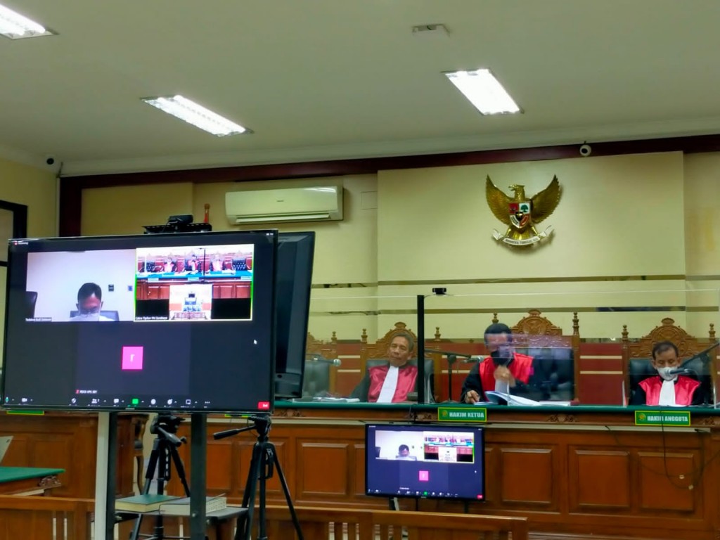 Sidang putusan perkara suap bantuan keuangan (BK) khusus bidang infrastruktur Kabupaten Tulungagung bersumber dari APBD Jatim di Pengadilan Tipikor Surabaya. (Medcom.id/Amal)
