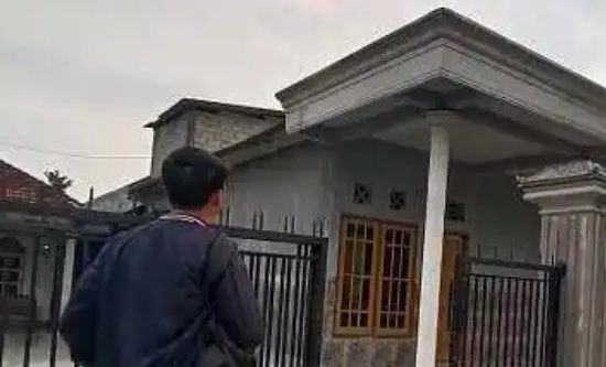 Rumah istri terduga teroris di Blitar digeledah Densus 88 (Foto / Istimewa)