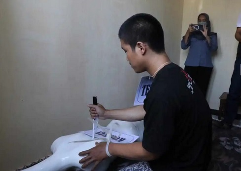 Pria Ini Berdoa Sebelum Bunuh Anak Kandung, Sempat Lihat Tutorial di YouTube