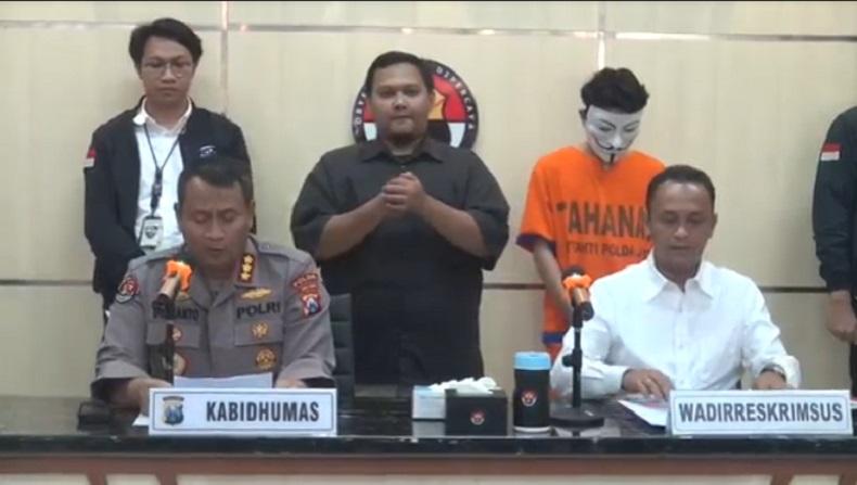 Ahmad Romadhoni ditangkap polisi saat tengah membobol website milik BPBD dan Pemerintah Kabupaten Malang (Foto / Metro TV)